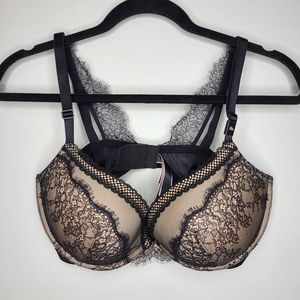 Victoria's Secret Bra Very Sexy Push Up Lace Black Over Nude Size 38D NWT